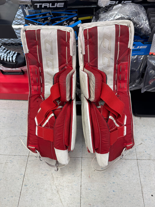 Used CCM EFLEX 5.5 Junior Leg Pads 26" + 1"