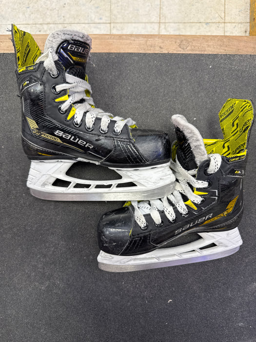 Used Bauer Supreme M4 13Y Player Skates