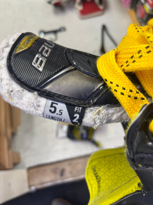 Used Bauer Supreme 3S Size 5.5 Skates