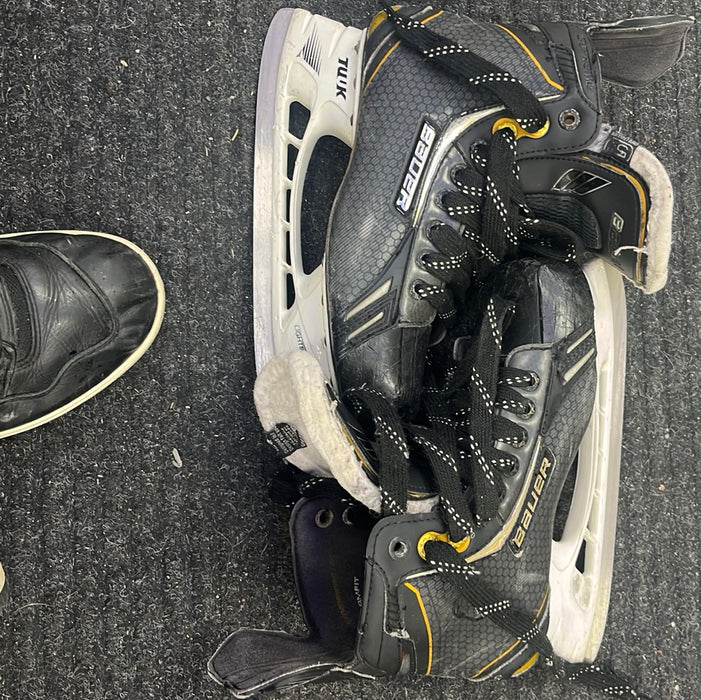 Used Bauer Supreme One.8 Size 5.5 Player Skates