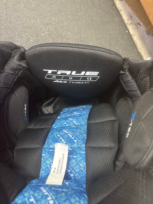 Used True A6.0 Player Pant Size True Junior Medium