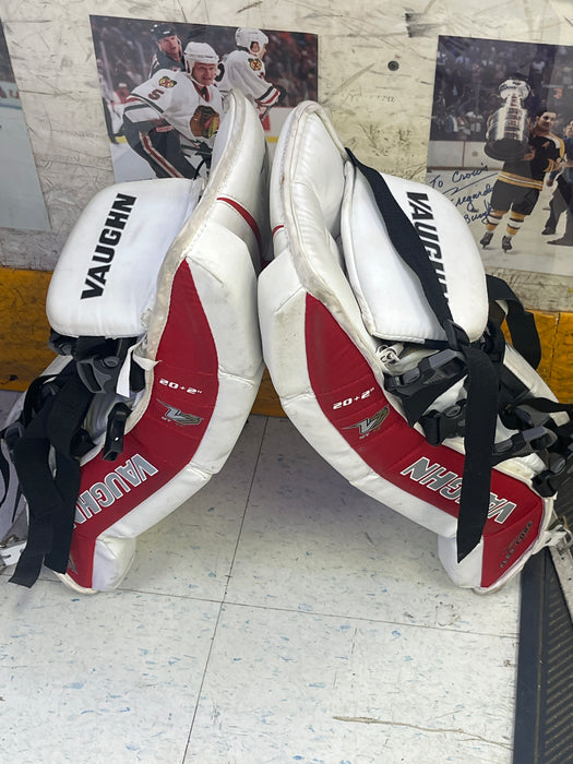 Used Vaughn V7 20+2 Goal Pads