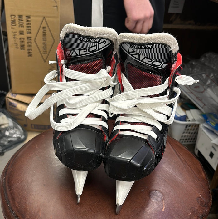 Used Bauer Vapor X2.7 Size 1.5 Junior Goal Skates