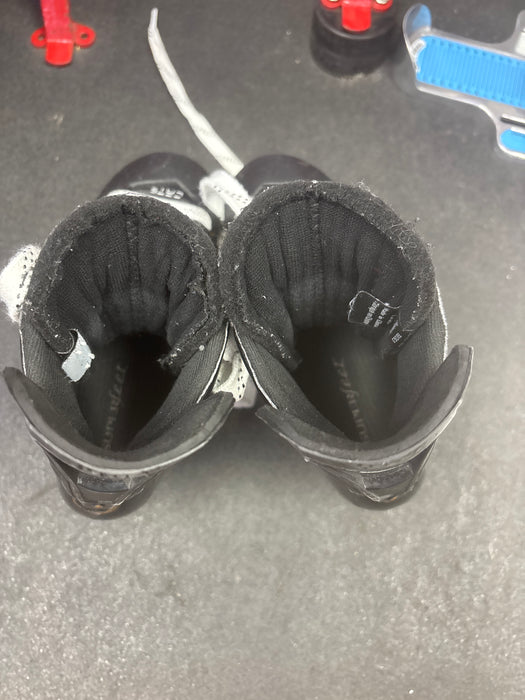 Used True Catalyst Cat 5 Skates Size 3.5 R