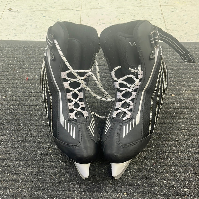 Used Vic Size 7 Skates