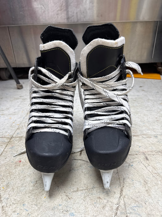 Used CCM Tacks 9040 Skates Size 7.0