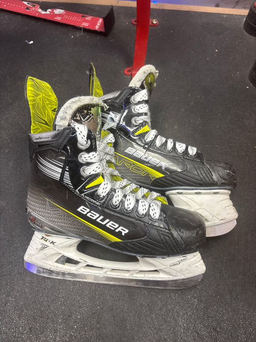Used Bauer Vapor X4 Skates Size 3.0 D