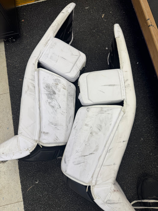 Used Bauer Shadow Leg Pads Senior Large 35"