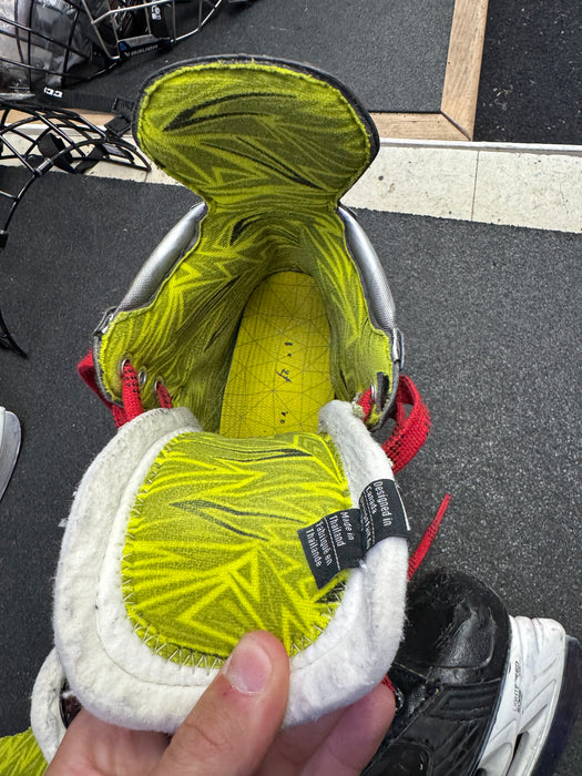 Used Bauer Vapor X4 Skates 3.0D