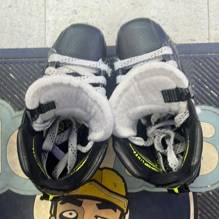 Used Bauer Elite Size 5.5 Fit 1 Goal Skates