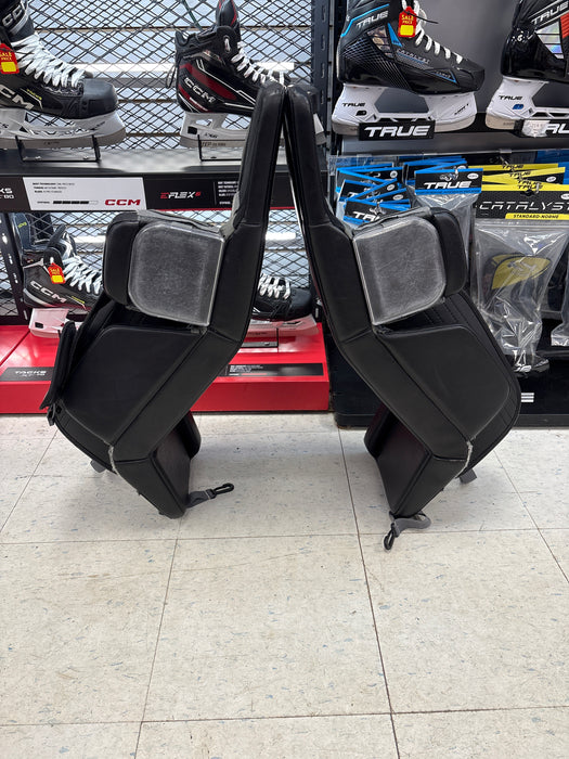 Used Warrior Ritual G7 Leg PadsJunior 28"+1"