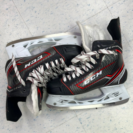 Used CCM JetSpeed FT 360 Size 9 Player Skates