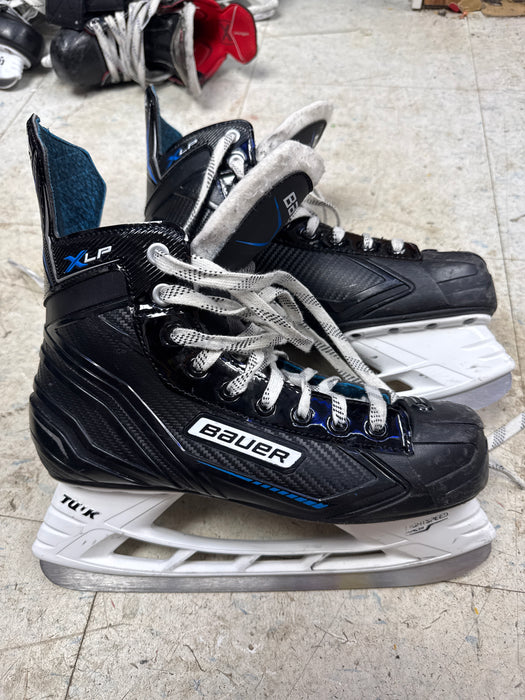 Used Bauer XLP Skates Size 9.0