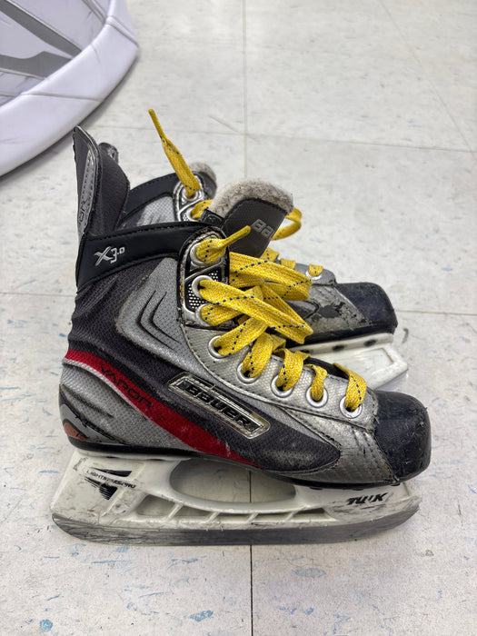 Used Bauer Vapor X3.0 Youth 13.5D Skates