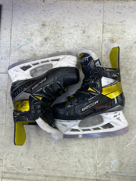 Used Bauer Supreme 3S Size 1 Skates