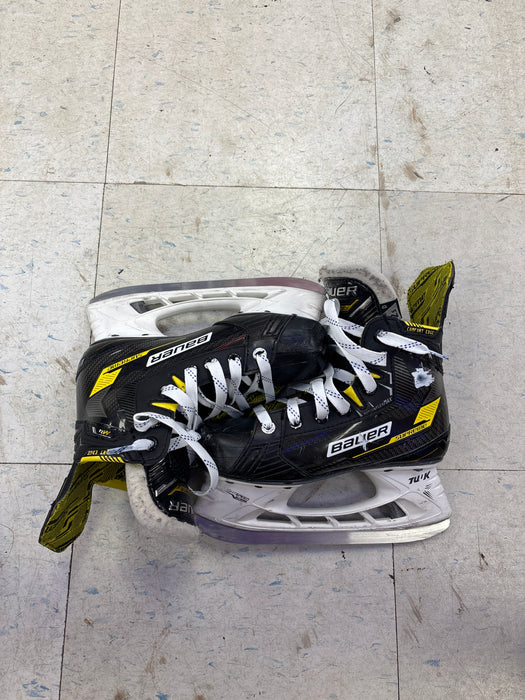 Used Bauer Supreme M4 Size 2.5D Skates