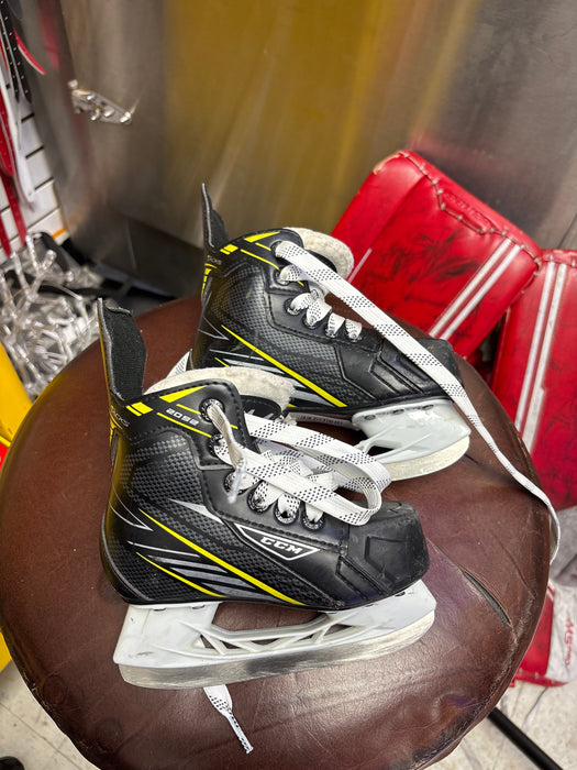 Used CCM 2092 9.0 Youth Skates
