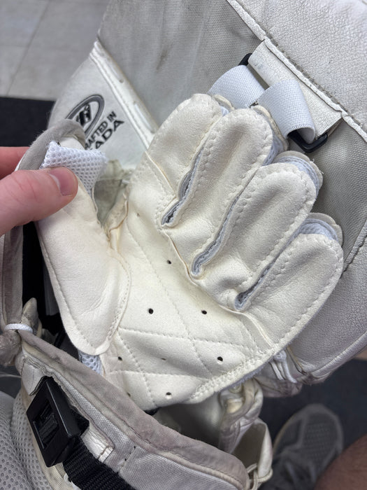 Used McKenney Pro Spec 870 Senior Ringette Keely