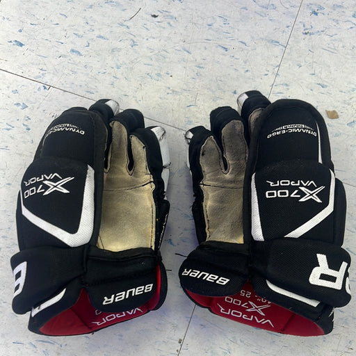 Used Bauer Vapor X700 10" Gloves
