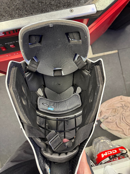 Used Hackva Carbon Mask Senior Large