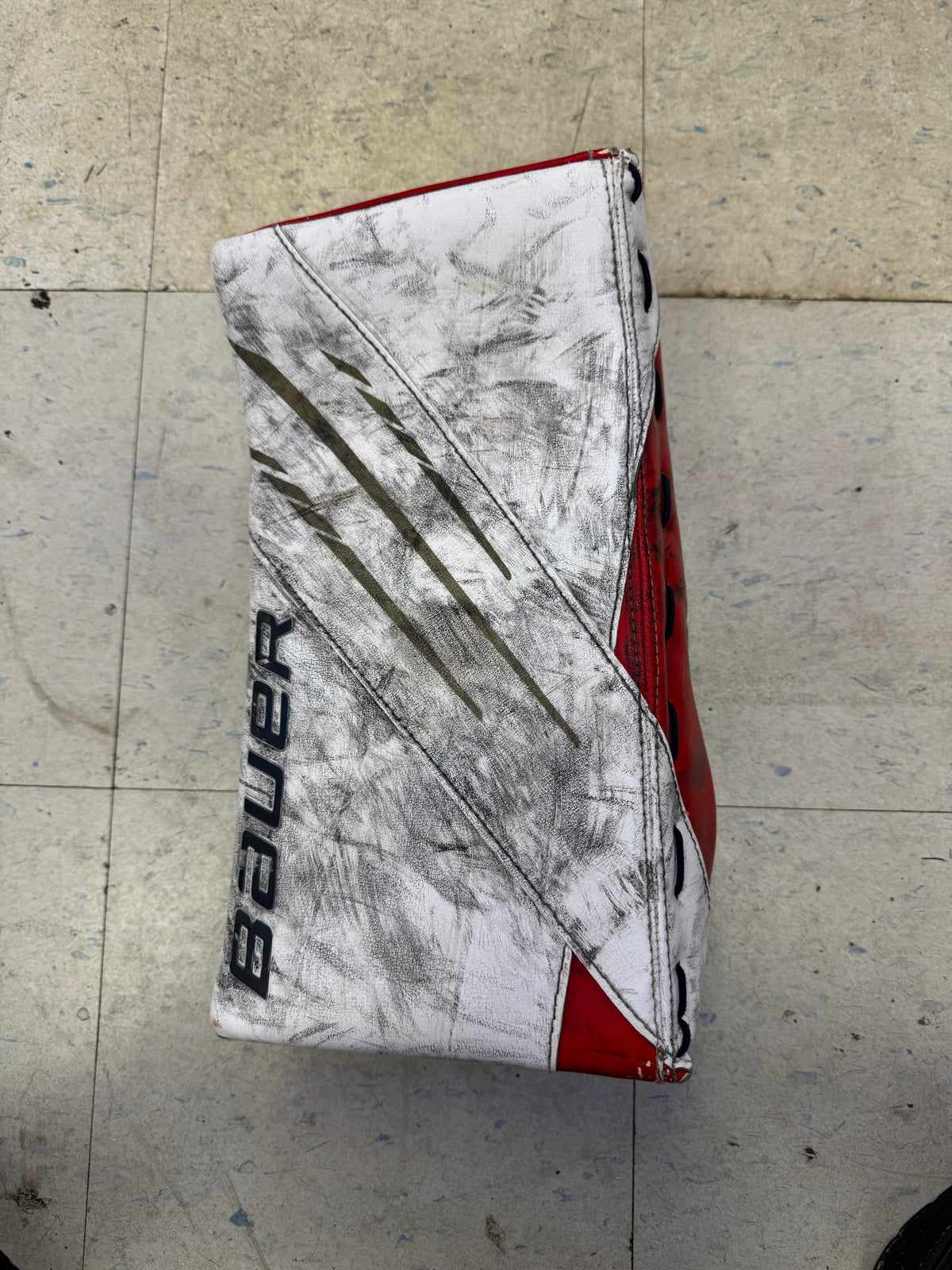 Used Bauer 3X Blocker Intermediate — Crow's Sports Hockey