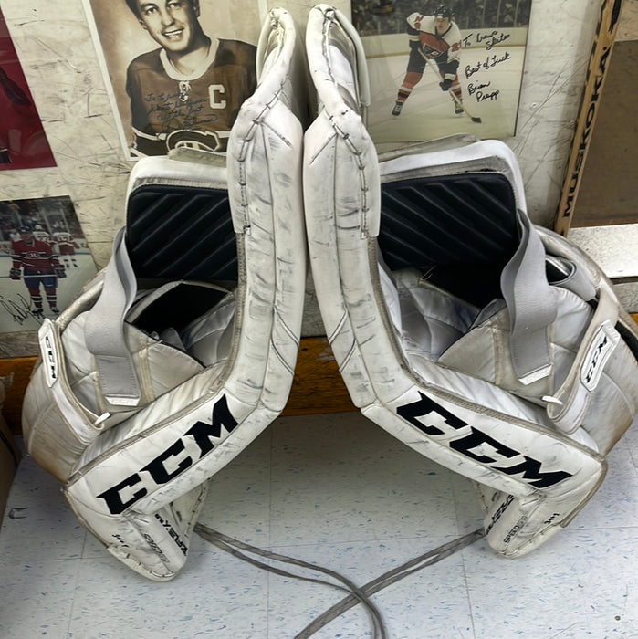 Used CCM EFlex 5.9 34+1 Goal Pads