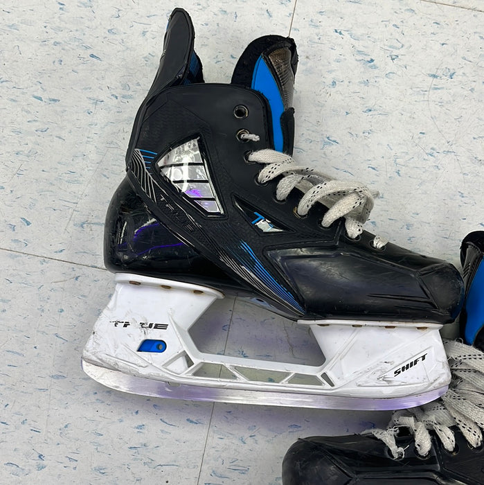 Used True TF7 7D Player Skates