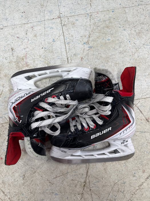 Used Bauer Vapor Fly30 Skates Size 2.5EE
