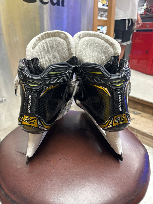 Used Bauer Supreme 2s Pro Size 5.5 Intermediate Goal Skates