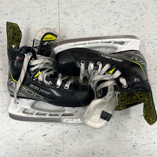 Used Bauer Vapor 3X Youth Size 13.5 Player Skates