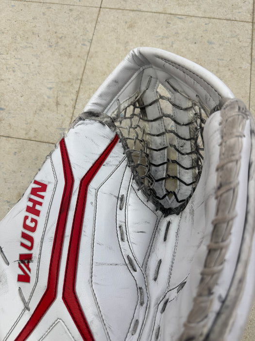 Used Pro Stock Vaughn V10 Pro Carbon Senior Catcher 2
