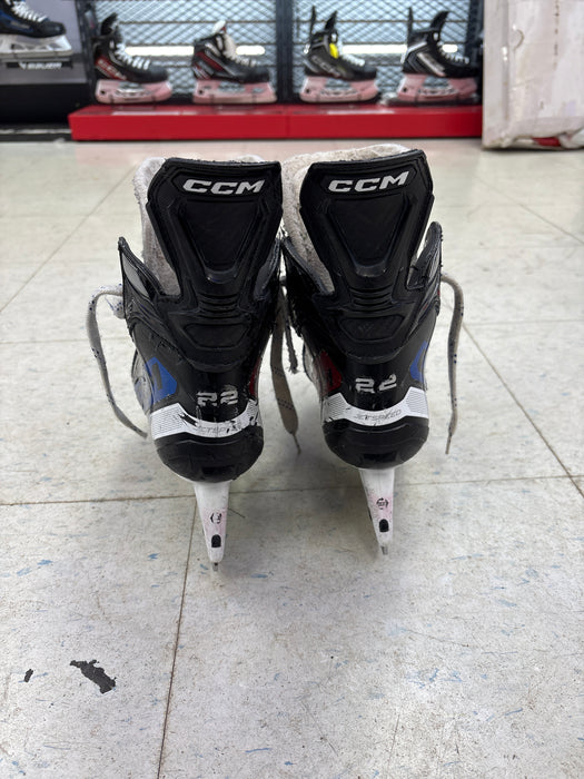 Used CCM JetSpeed FT680 Size 3.0 Regular Skate