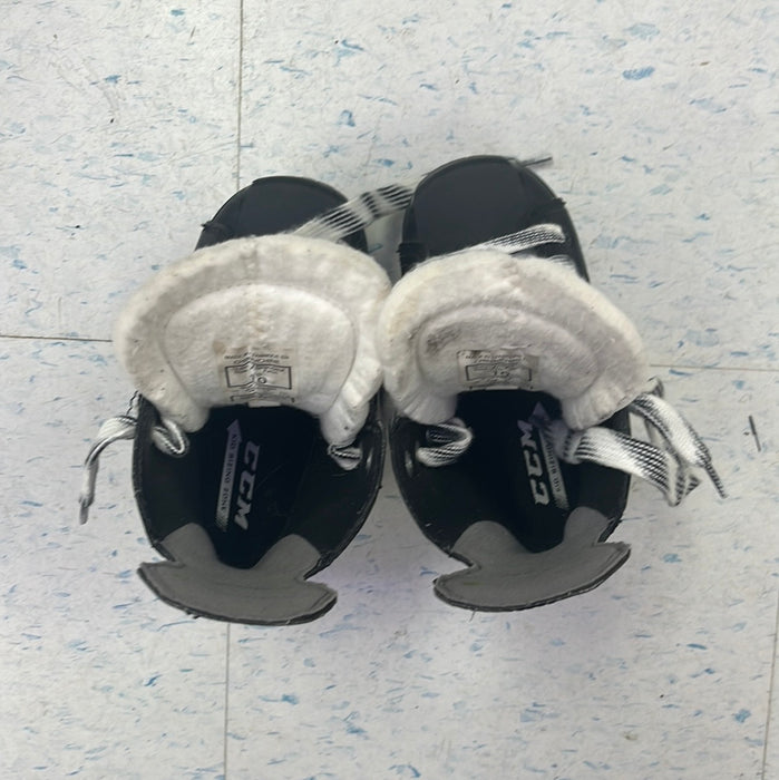 Used CCM RibCore 70K Youth Size 10 Player Skates