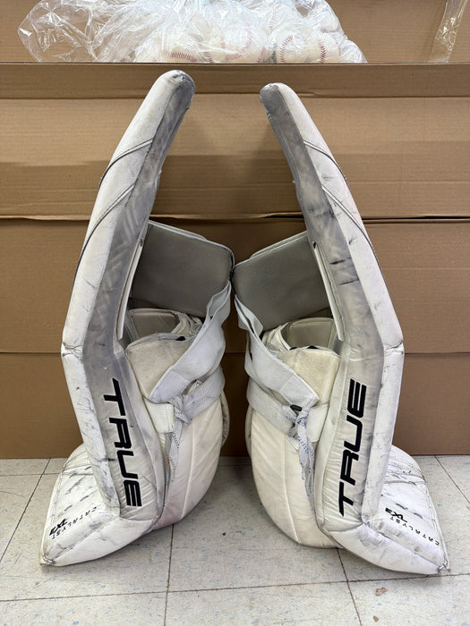 Used True Catalyst 7x3 34+2 Senior Goal Pads