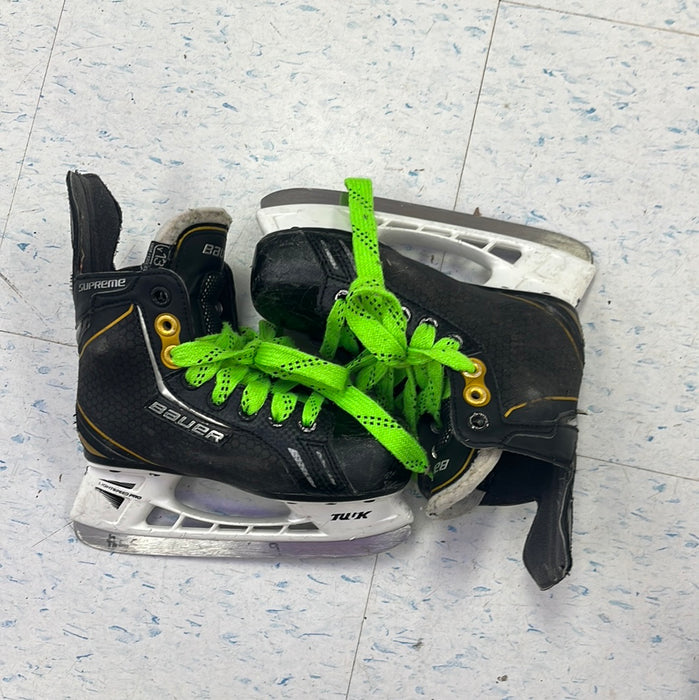 Used Bauer Supreme One.6 Size 13 Youth Player Skates