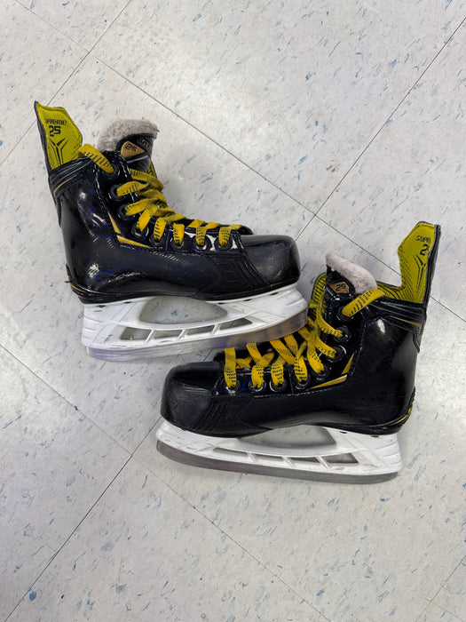 Used Bauer Supreme 2S 13Y Player Skates