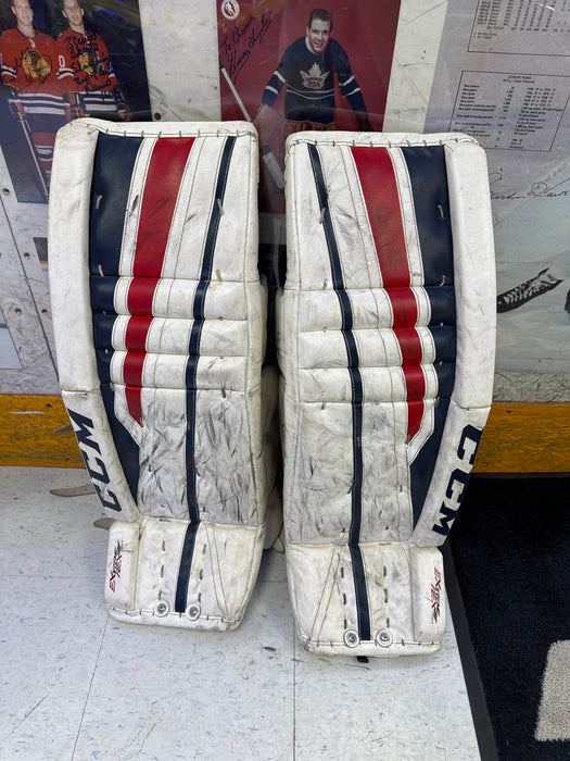 Used CCM Extreme Flex 760 30+1” Goalie Leg Pads