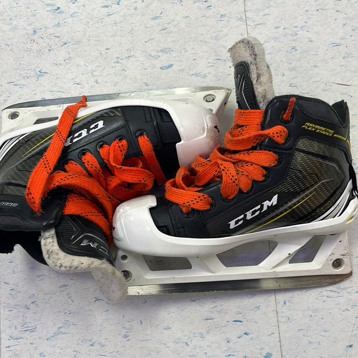 Used CCM Tacks 9060 Size 2 Goal Skates