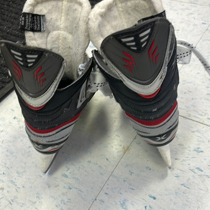 Used Bauer Vapor X3.0 Size 8 Youth Player Skates