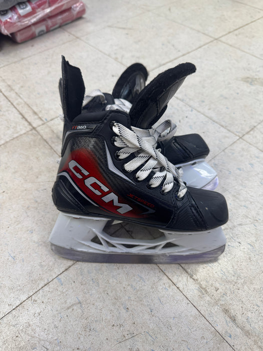 Used CCM Jetspeed FT860 Skates 2.0D Junior