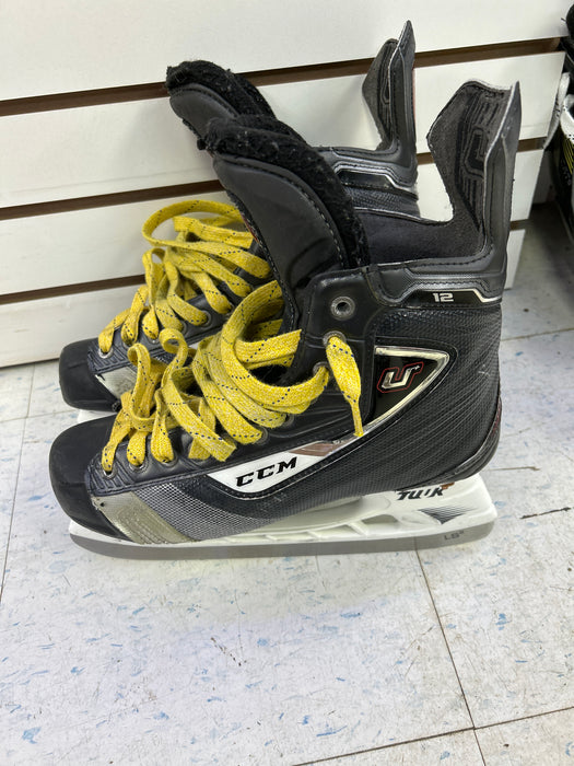Used CCM U+12 Senior Player Skates