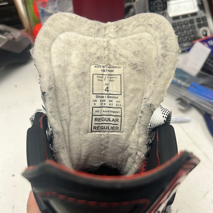 Used CCM Jetspeed FT485 Size 4D Skates