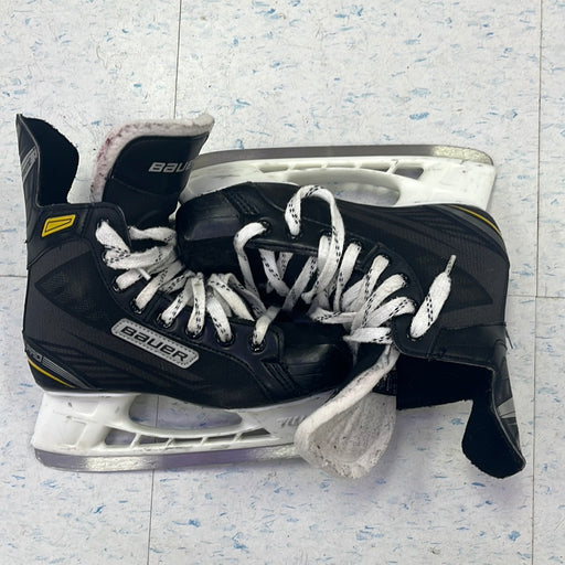 Used Bauer Supreme Pro Size 4 Player Skates