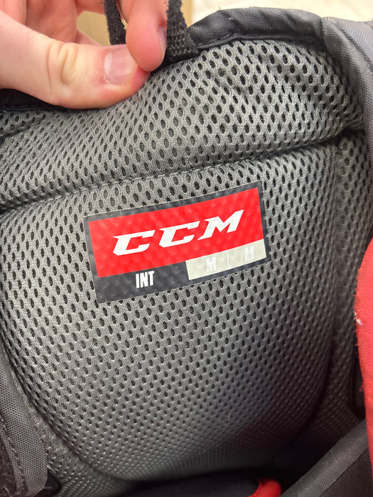 Used CCM EFlex 5.9 Intermediate Medium Chest Protector