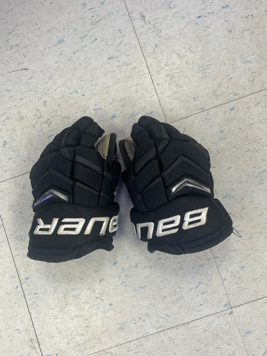 Used Bauer Supreme One.8 10" Gloves