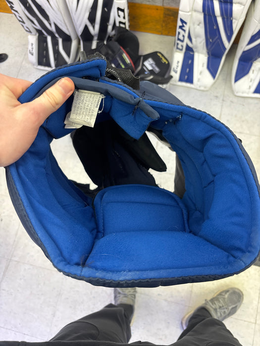 Used McKenney Pro Spec 370 Junior Small Goal Pants