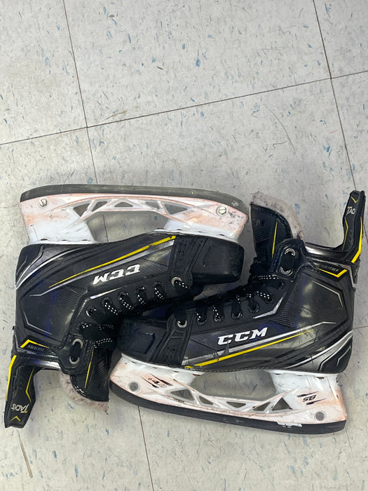 Used CCM Tacks 9090 Size 5.5 Skates