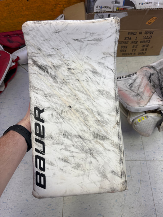 Used Bauer Vapor Hyperlite Senior Catcher and Blocker Set