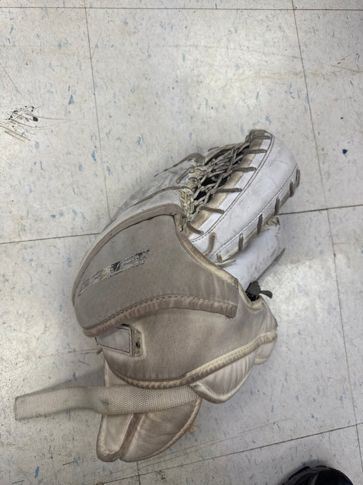 Used Brian’s Netzero 2 Goalie Catcher Junior