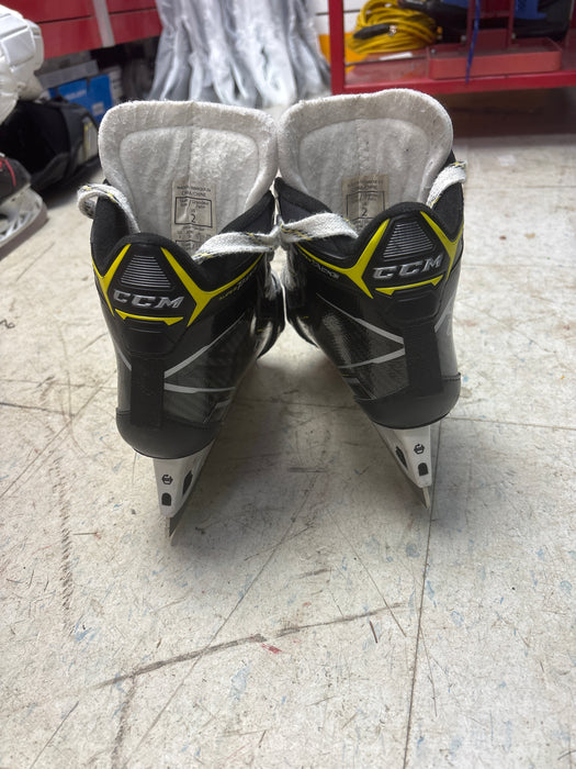 Used CCM SuperTacks 9370 Goalie Skates Size 2.0 D
